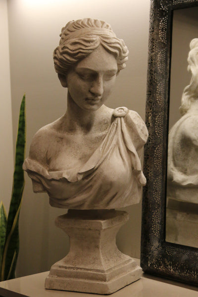 Ophelia bust - adorned-interiors